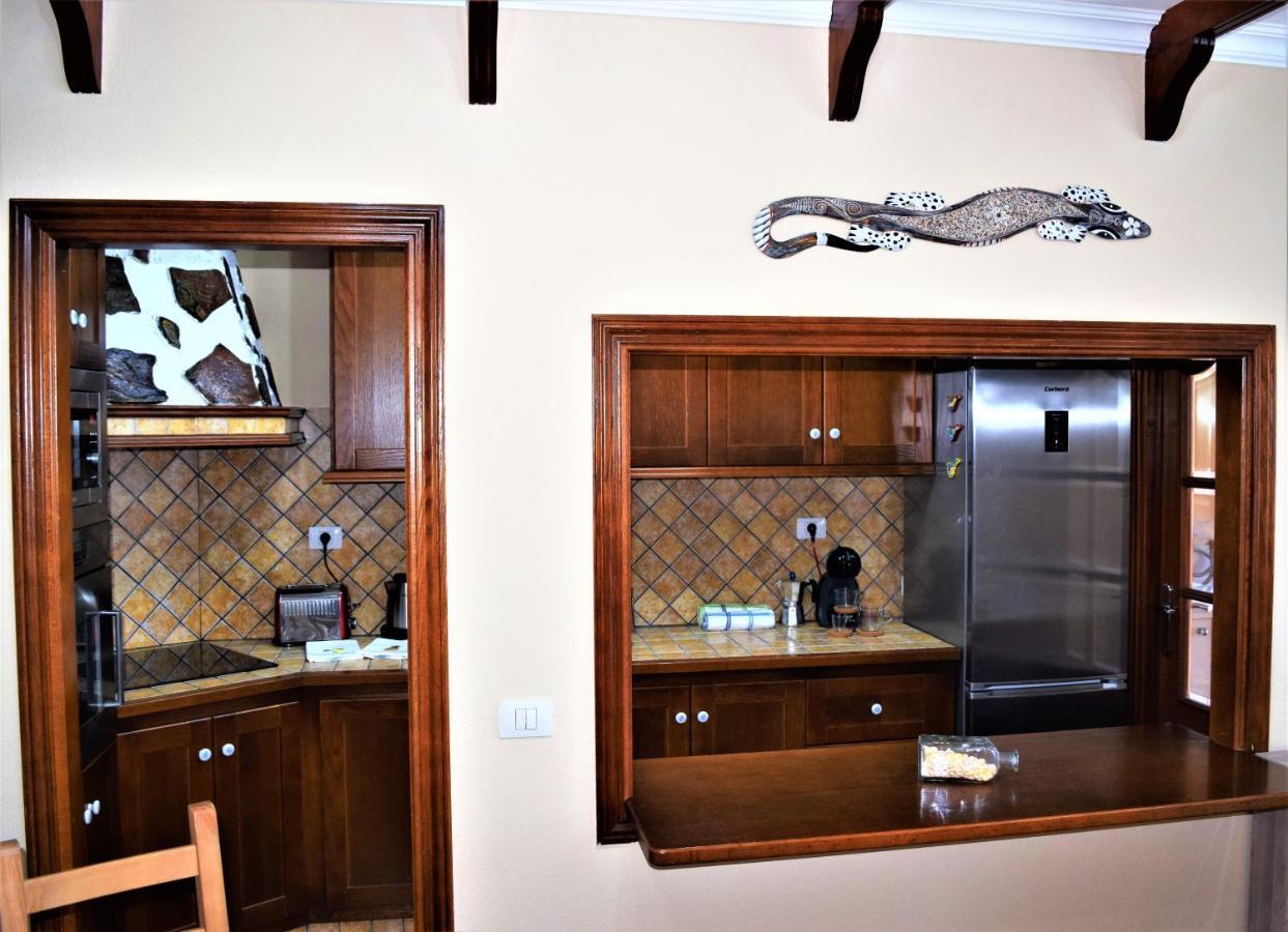 Victoria Family Apartman Tenerife Costa del Silencio Eksteriør billede
