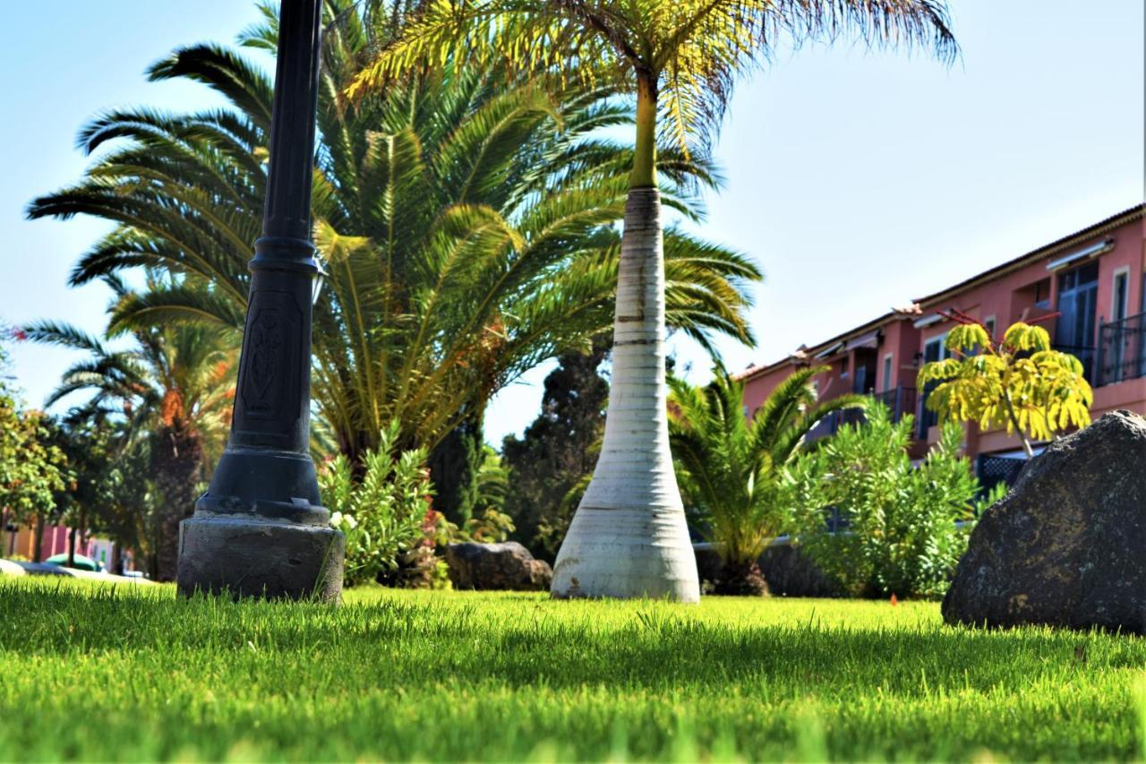 Victoria Family Apartman Tenerife Costa del Silencio Eksteriør billede